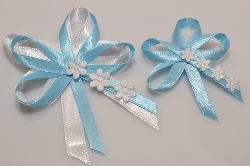 Svatební vývazky s květinkami - světle modré