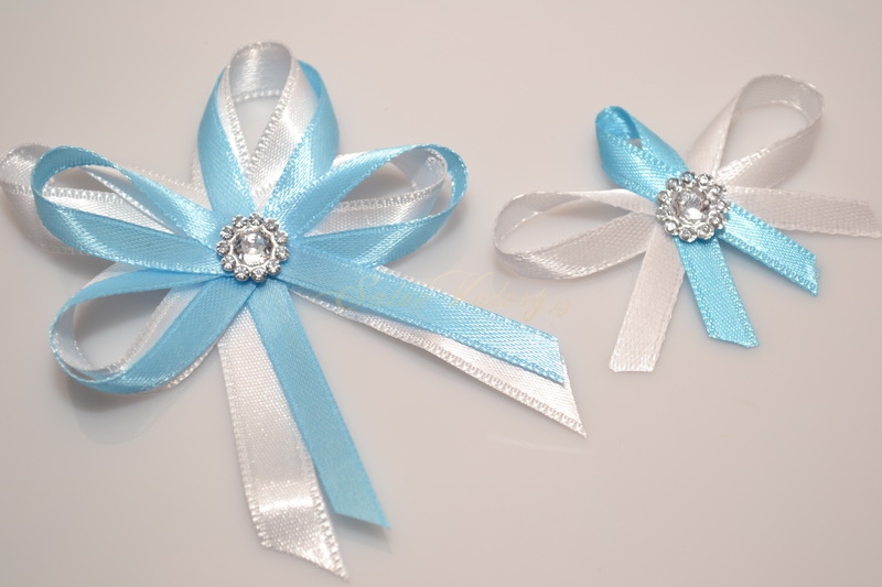 Svatební vývazky s broží - bledě modré