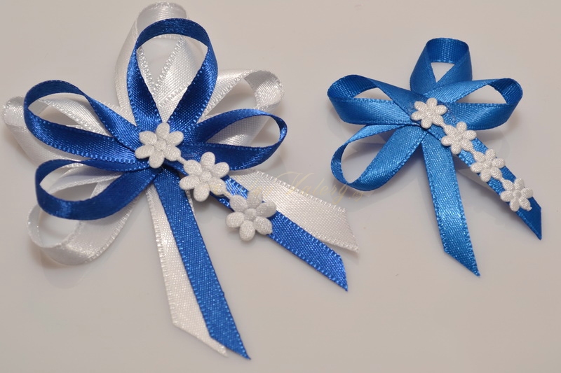 Svatební vývazky s květinkami - modré