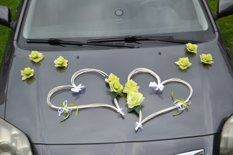 Dekorace na auto pedigové srdce - zelené